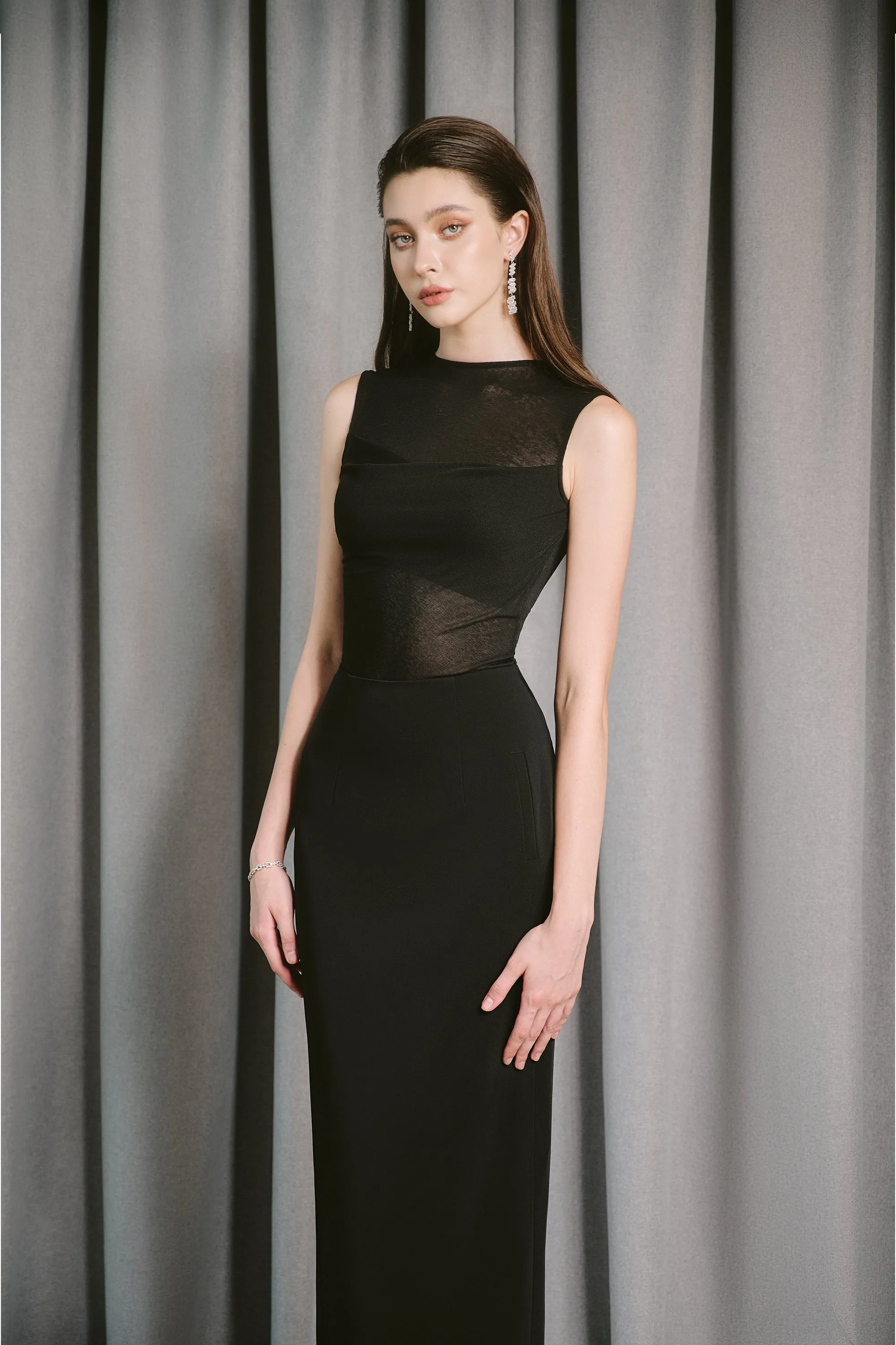 Dune Bodycon Sleeveless Foam Spandex Top